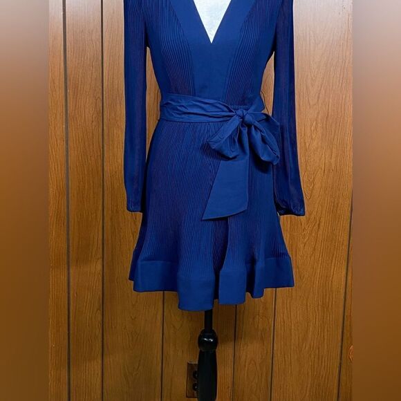 MILLY Liv Belted Pleated Dress size 2 - Picture 8 of 13